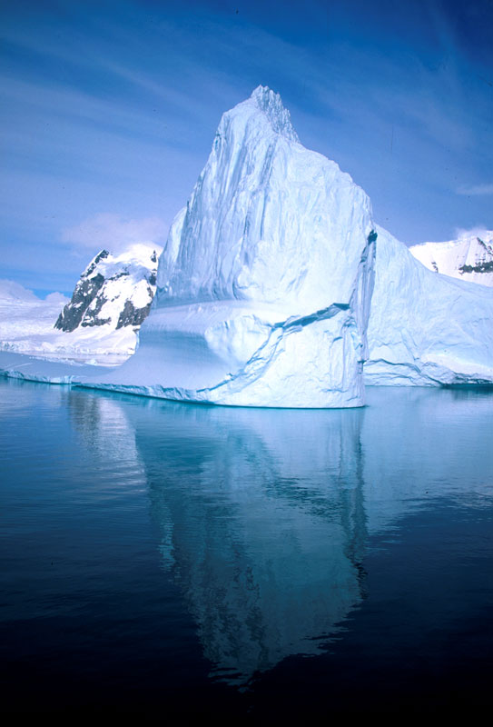 Iceberg Alley, Lemaire Channel