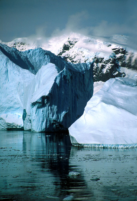 Iceberg, Lemaire Channel